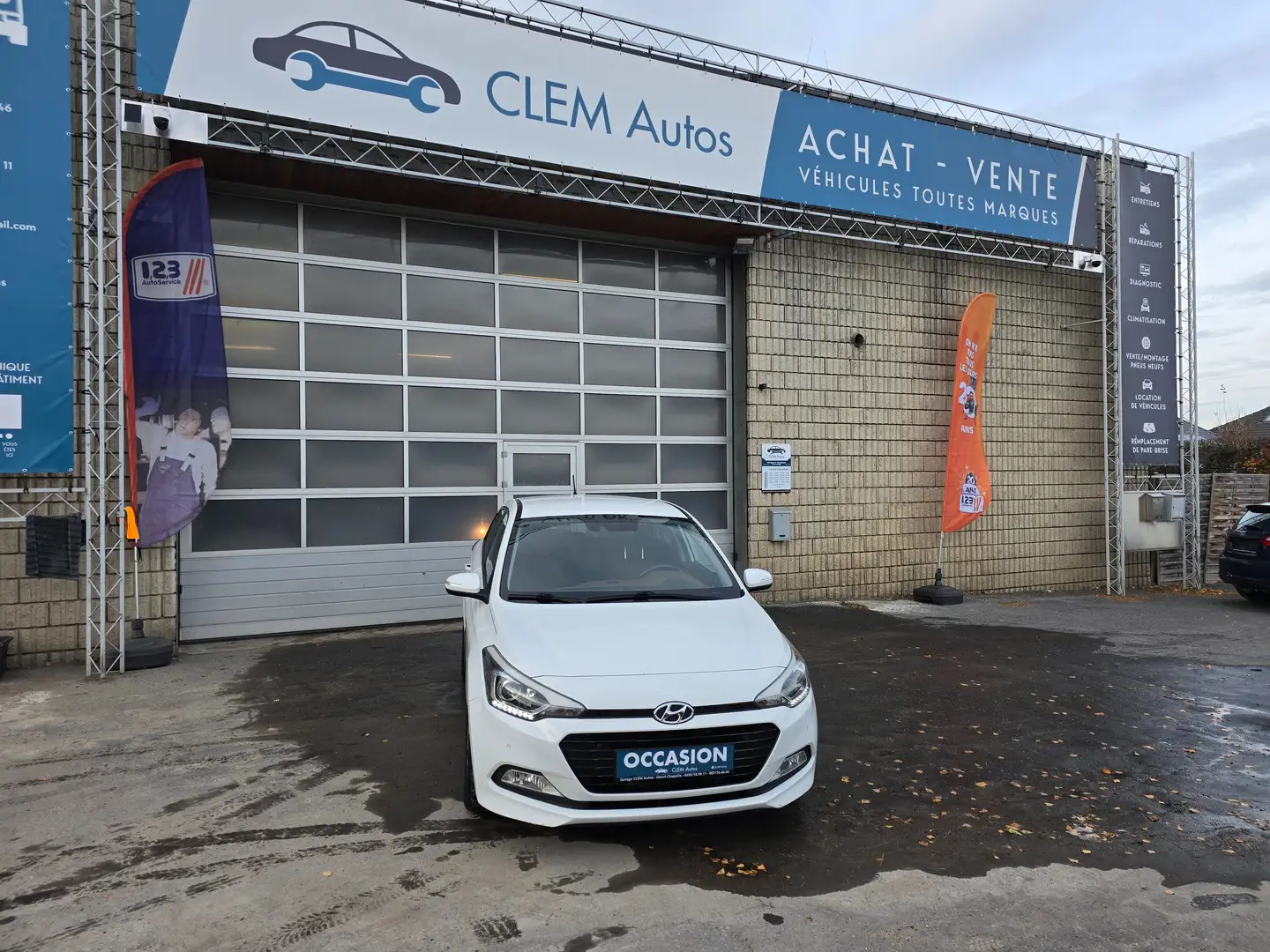 Hyundai i20 i20 1.0 T-GDi Clim auto, capteurs av/ar, etc Wit - 1