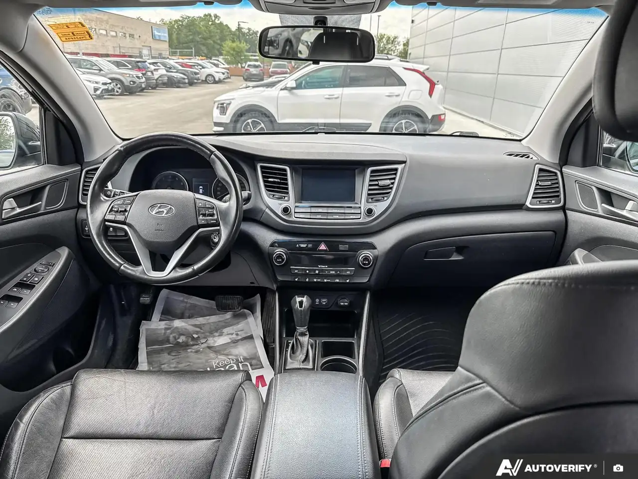 Hyundai TUCSON снимка Hyundai TUCSON