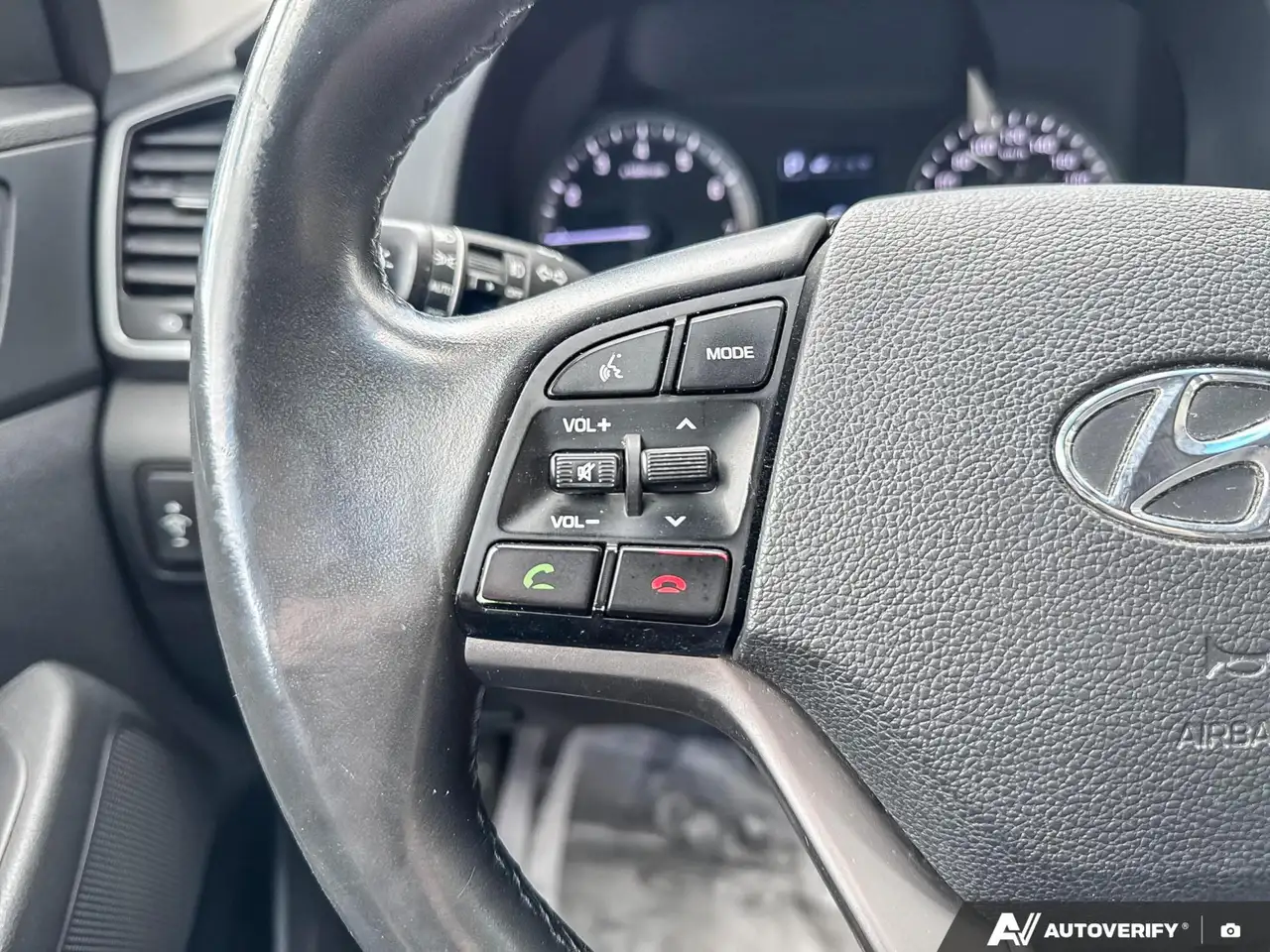 Hyundai TUCSON снимка Hyundai TUCSON