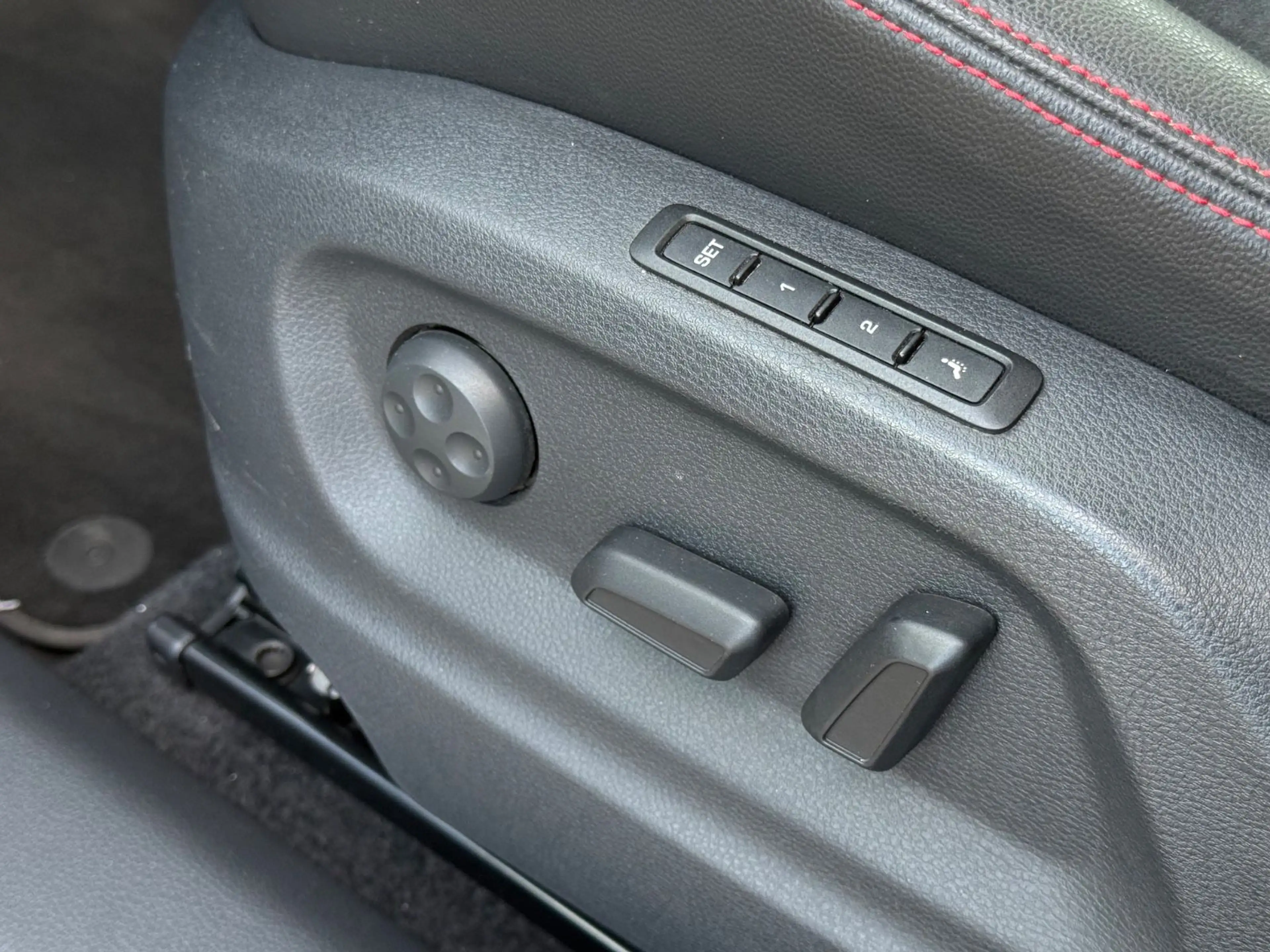 SEAT Alhambra FR Line 2.0 TDI*DSG*7-Sitz*AHK*StdHzg* — photo 8