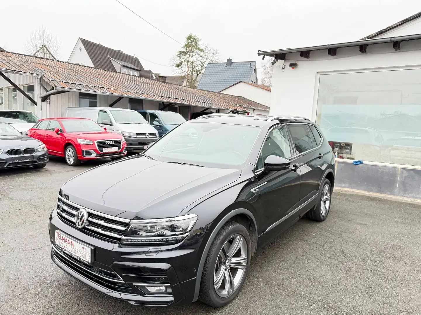 Volkswagen Tiguan Allspace Highline 4Motion Schwarz - 1