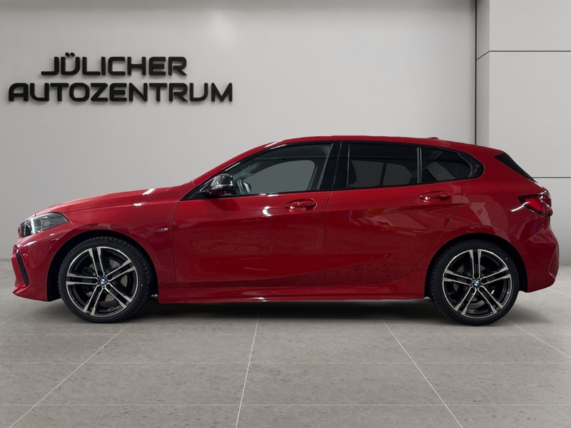 BMW 118 i M Sport Aut., Rentnerfahrzeug, 2.Hand — photo 5