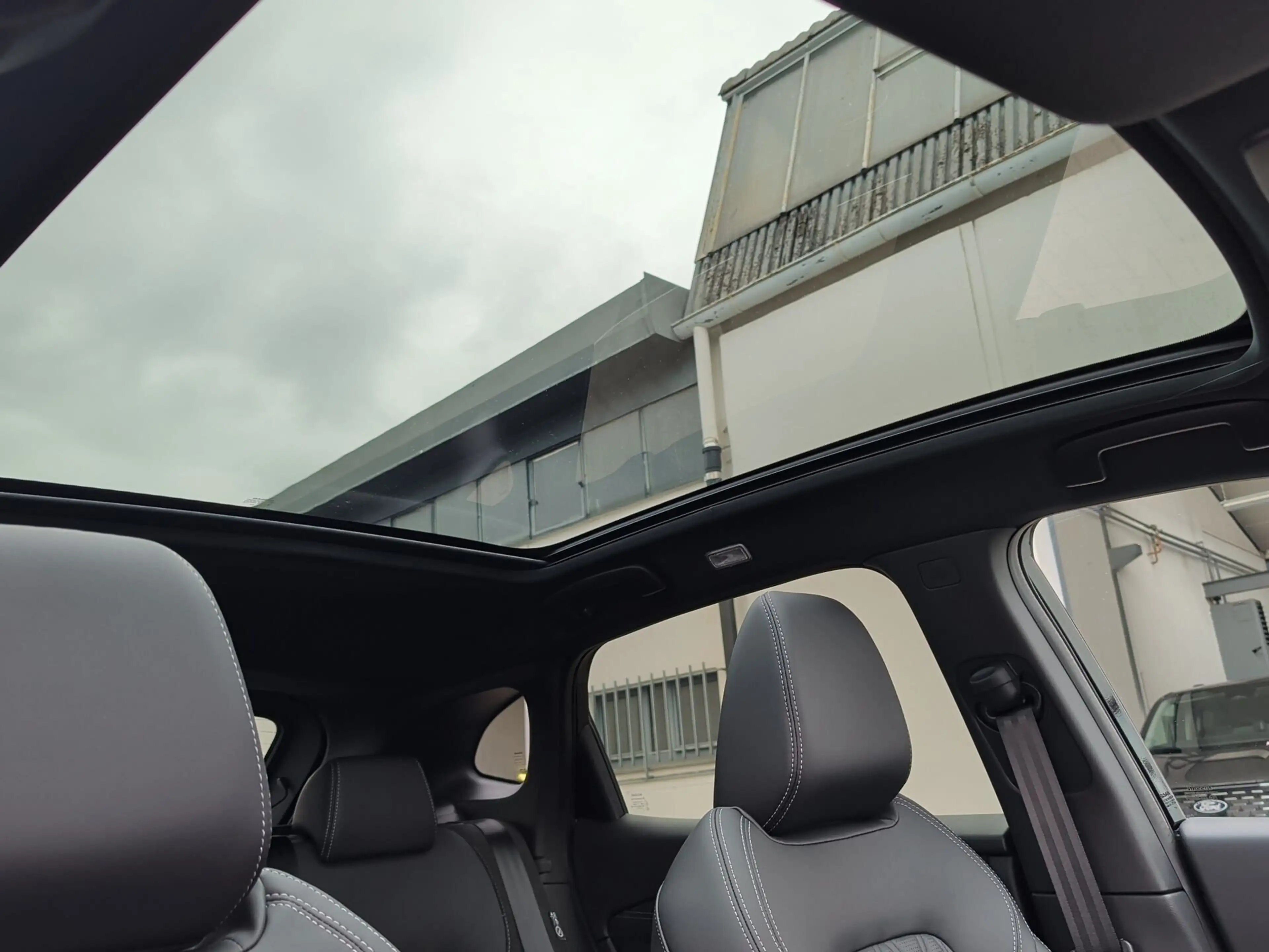Nissan Qashqai 4x4 tekna+Plus Leder+Pano+20Z+BOSE+Matrix+Navi+Mas — photo 11