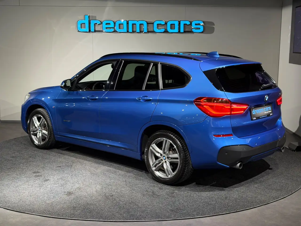 BMW X1 xDrive25i M Sport / LED / NAVI / HARMAN KARDON Bild 17