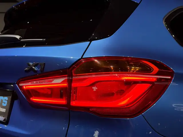 BMW X1 view 12