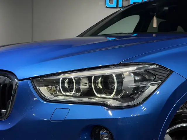 BMW X1 view 8