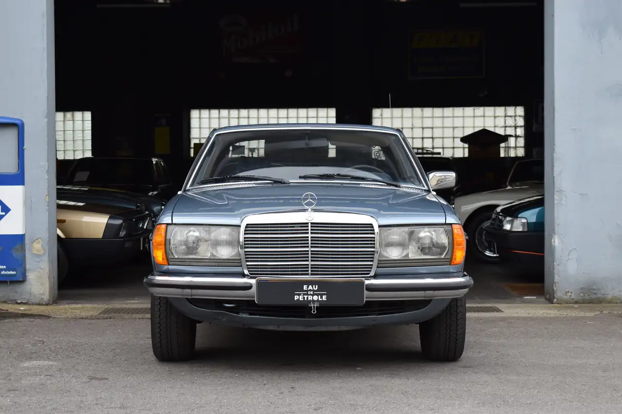 Mercedes-Benz 280 C, foto 3