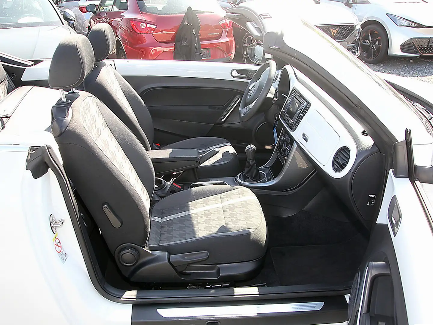 Volkswagen Beetle Cabriolet 1.2 TSI Design BMT KLIMA PDC Weiß - 2
