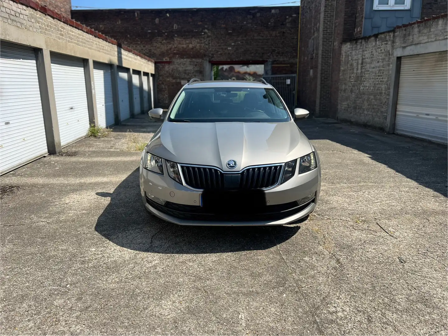 Skoda Octavia SW 1.6 CR TDi Active Grijs - 2