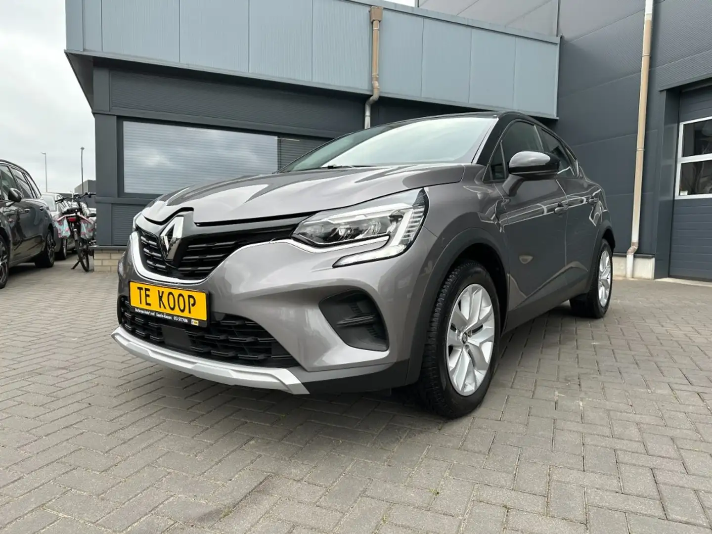 Renault Captur 1.0 TCe 90 Zen Apple CarPlay Grau - 1