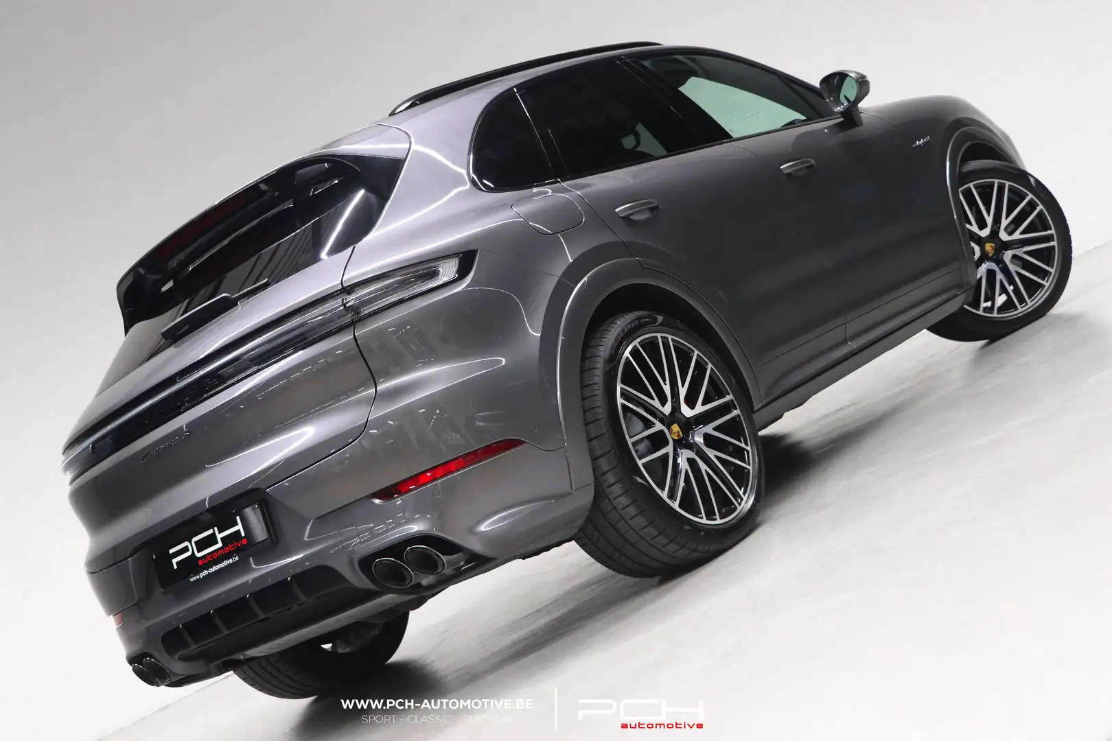 Porsche Cayenne S E-Hybrid 519cv SportDesign/Matrix/22\u0027/Bose/ Gris - 2