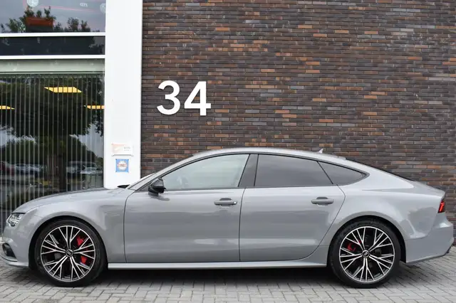 Audi A7 view 12