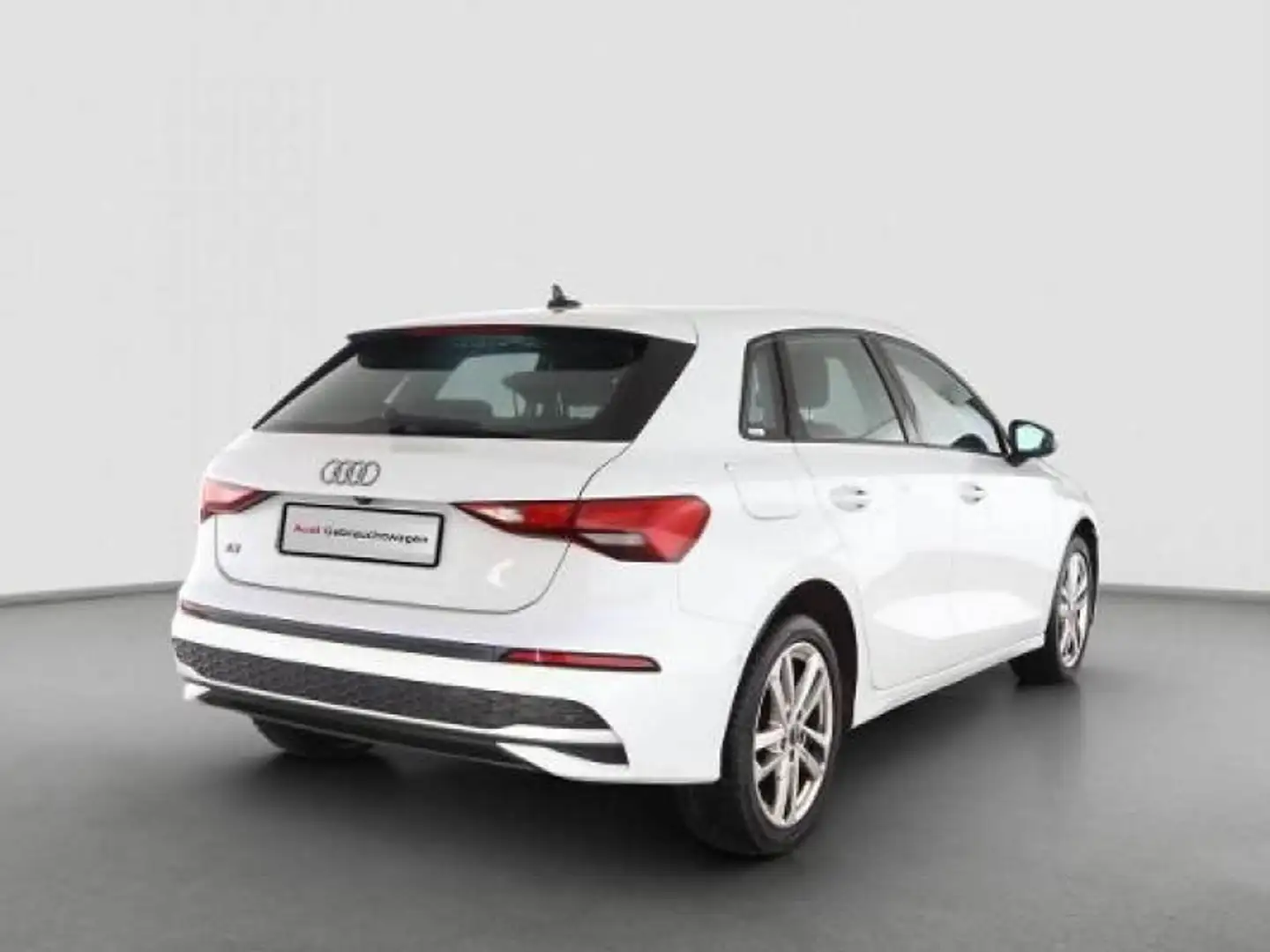 Audi A3 30 TFSI Sportback advanced Weiß - 2