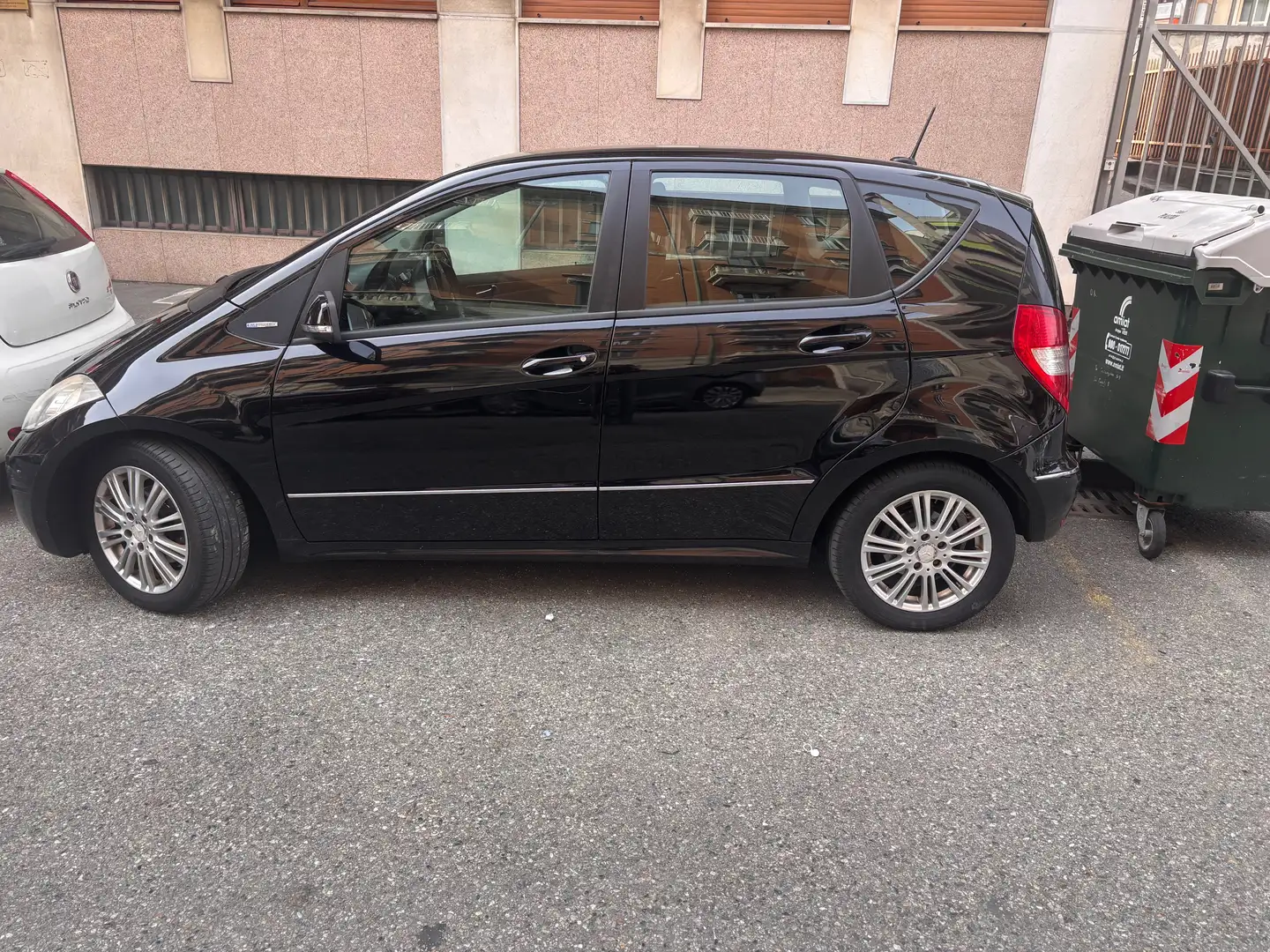 Mercedes-Benz A 160 Blu efficency Nero - 1