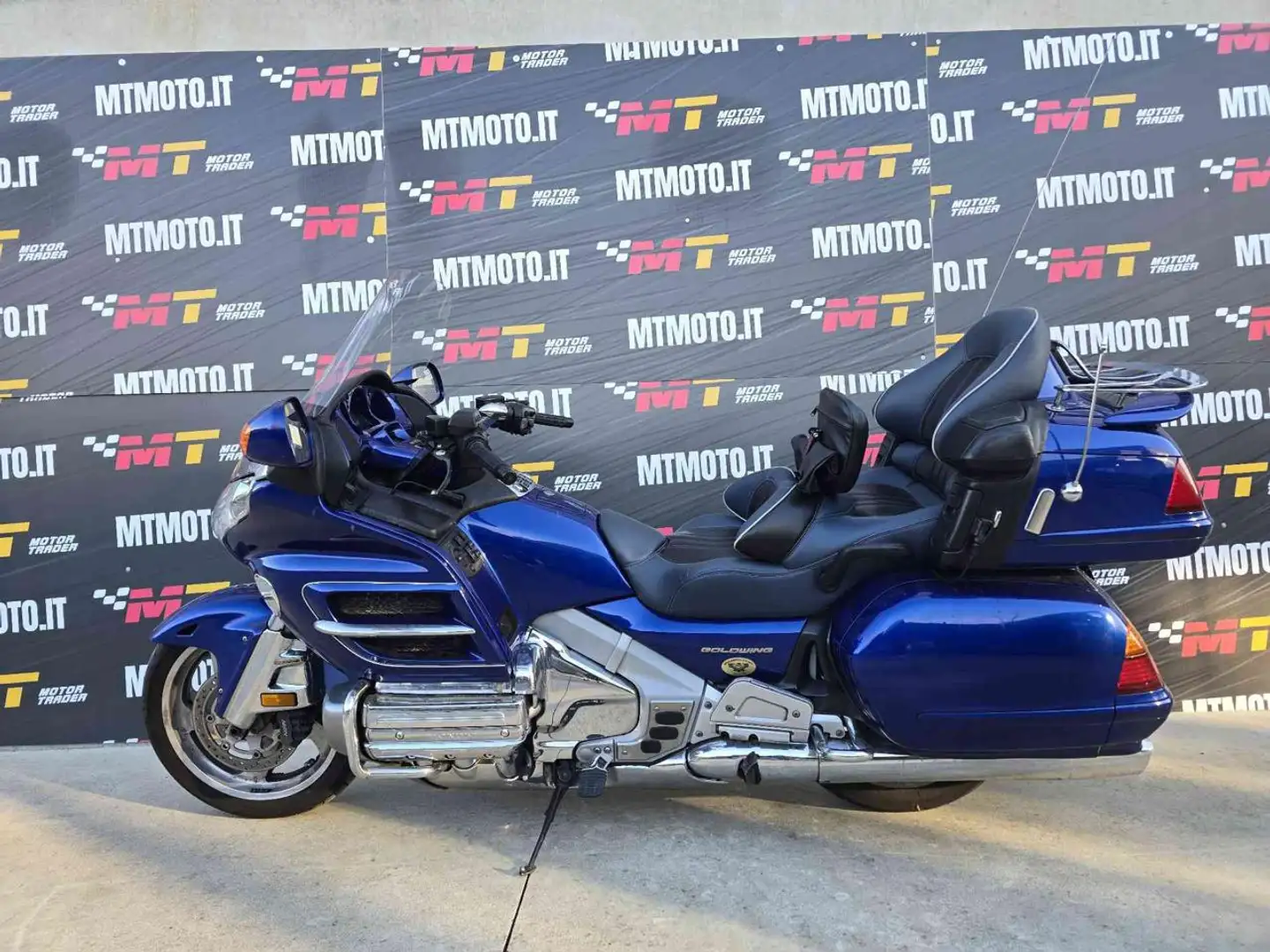 Honda GL 1800 Export solo Esportazione Modrá - 2