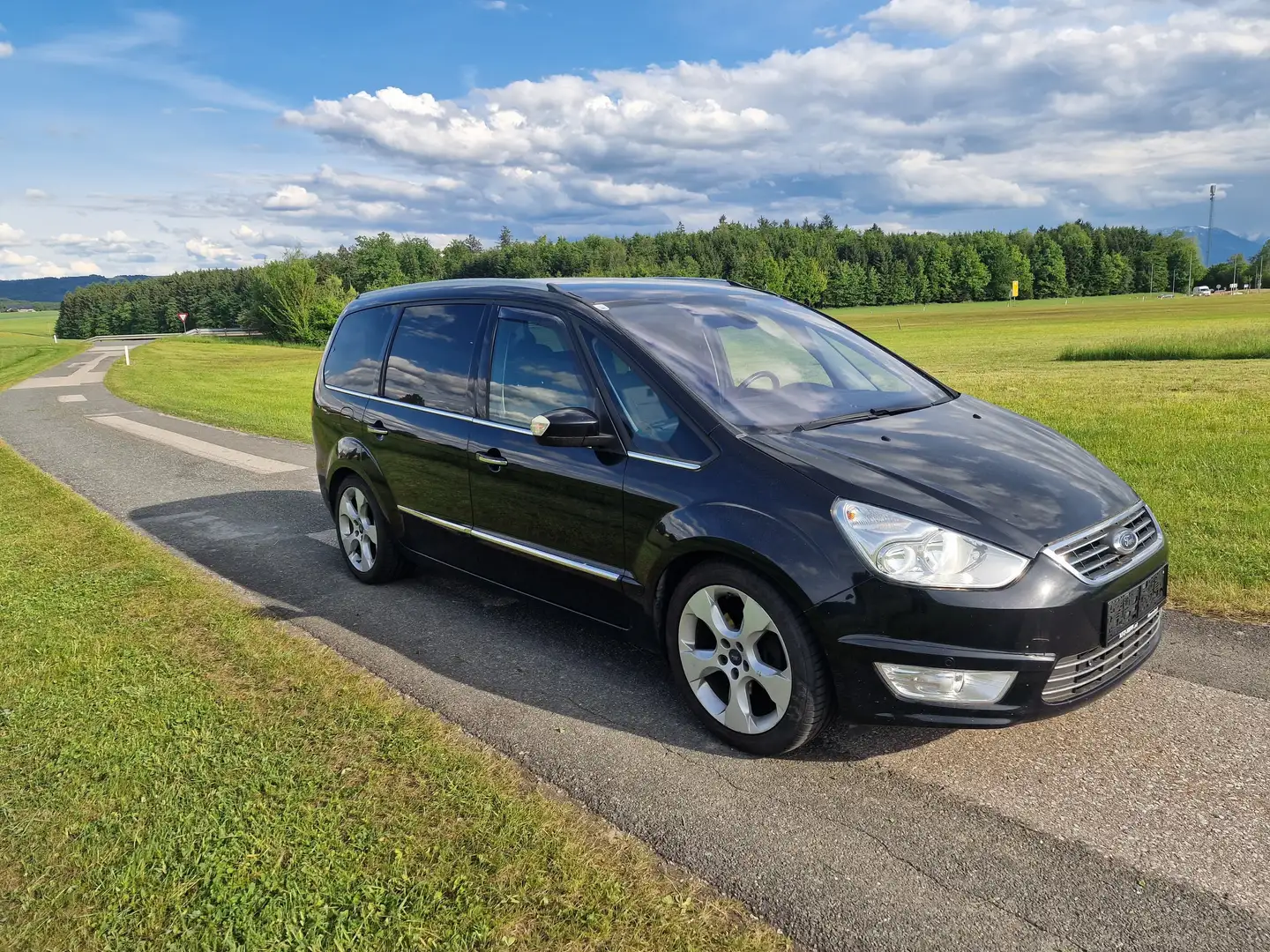 Ford Galaxy Titanium Schwarz - 2
