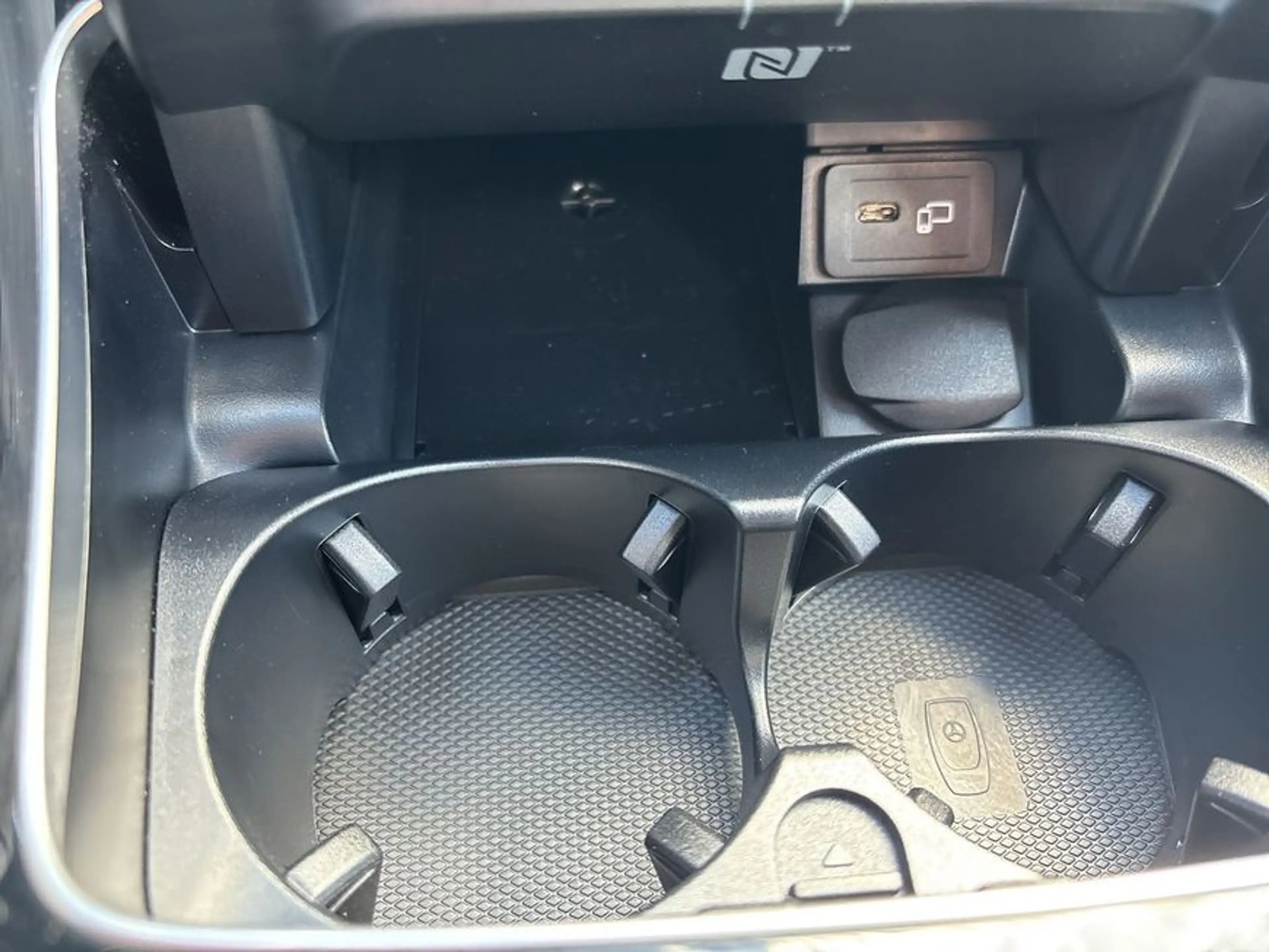 Mercedes-Benz E 450 E-Klasse — photo 28