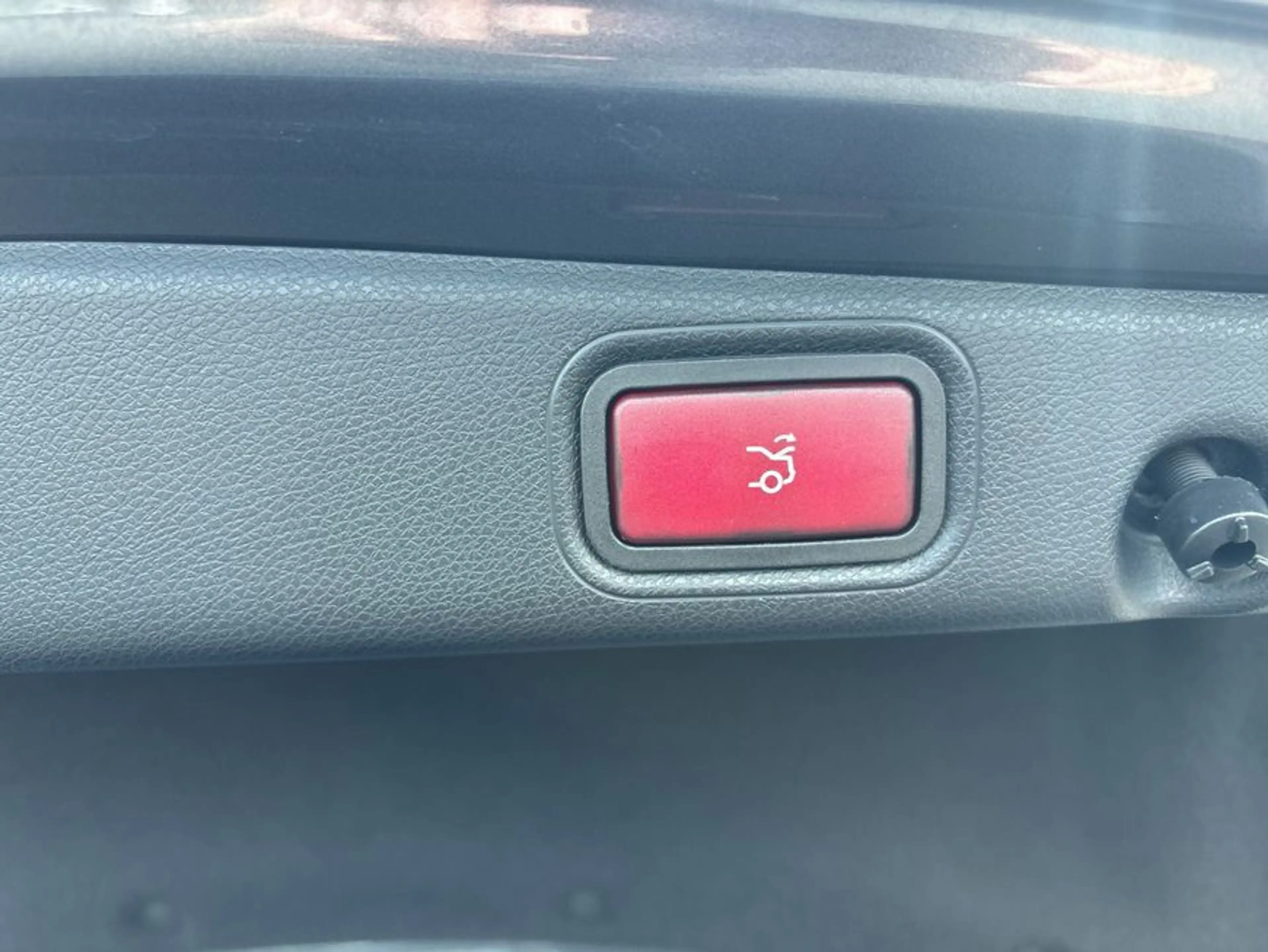 Mercedes-Benz E 450 E-Klasse — photo 23