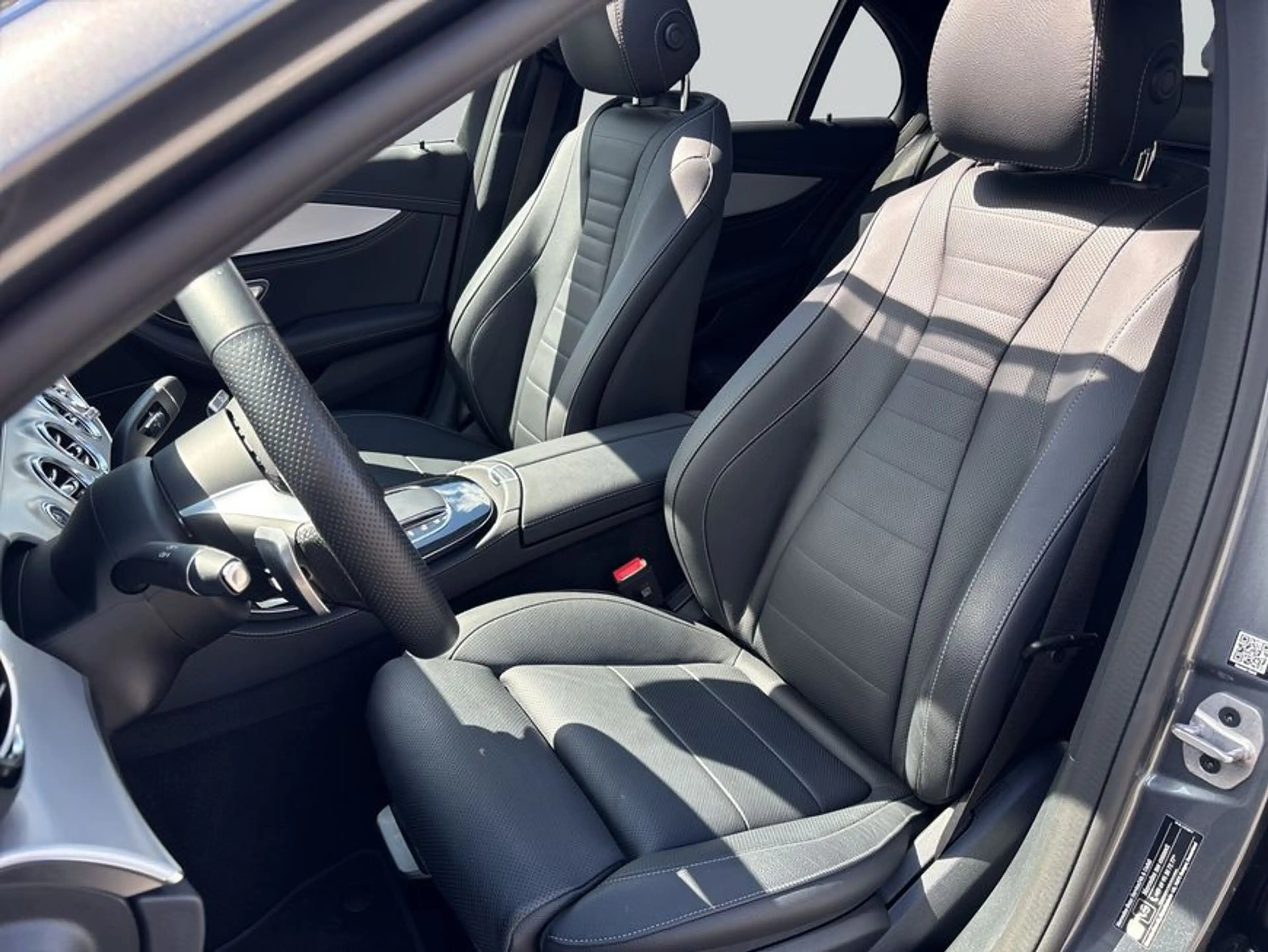 Mercedes-Benz E 450 E-Klasse — photo 10