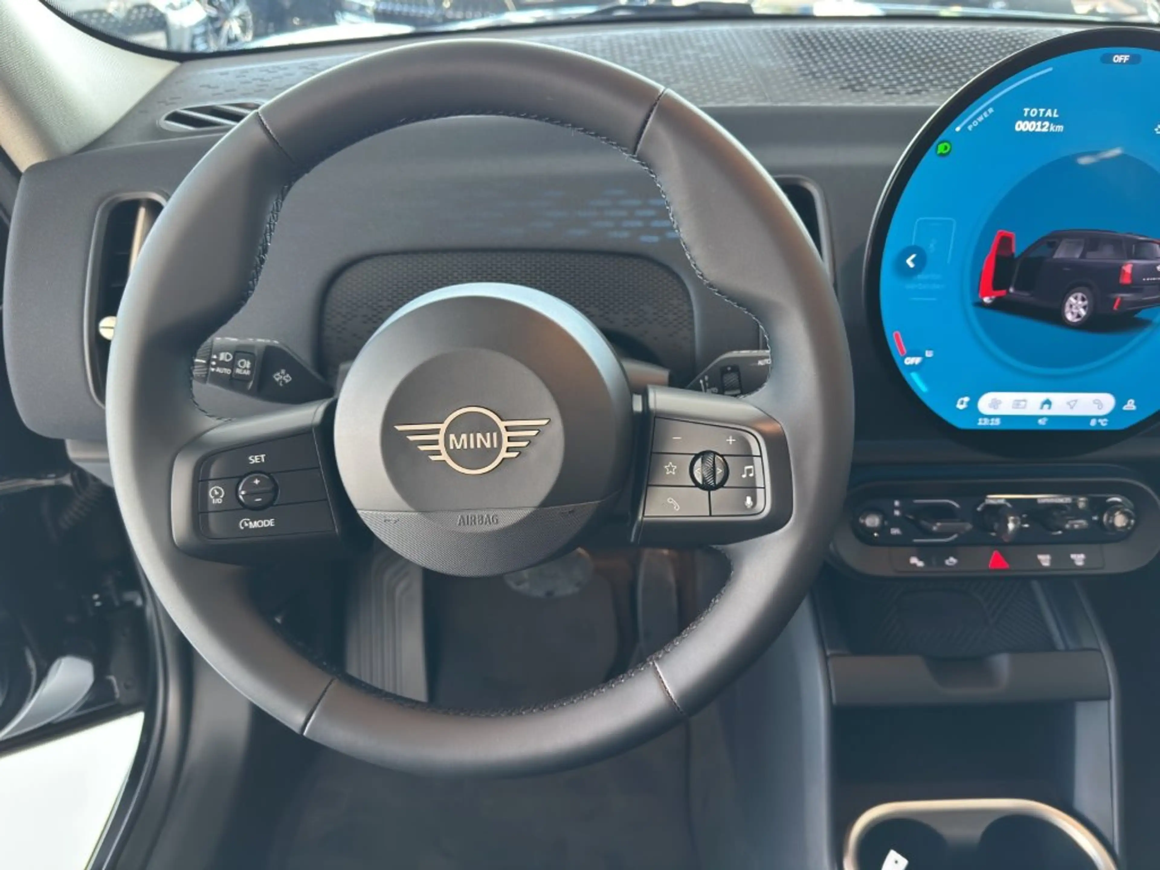 MINI Countryman D — photo 14