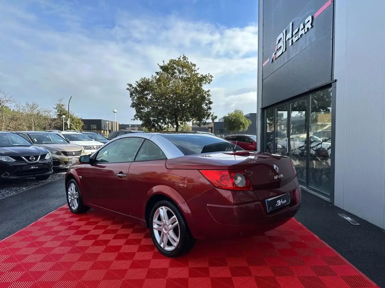 Renault Megane Berline — photo 21