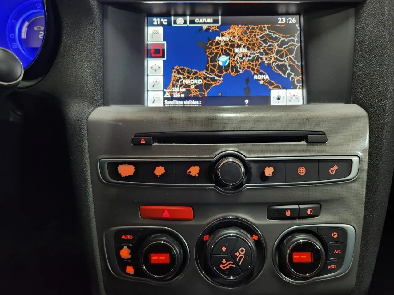 Citroen C4 Berline — photo 8
