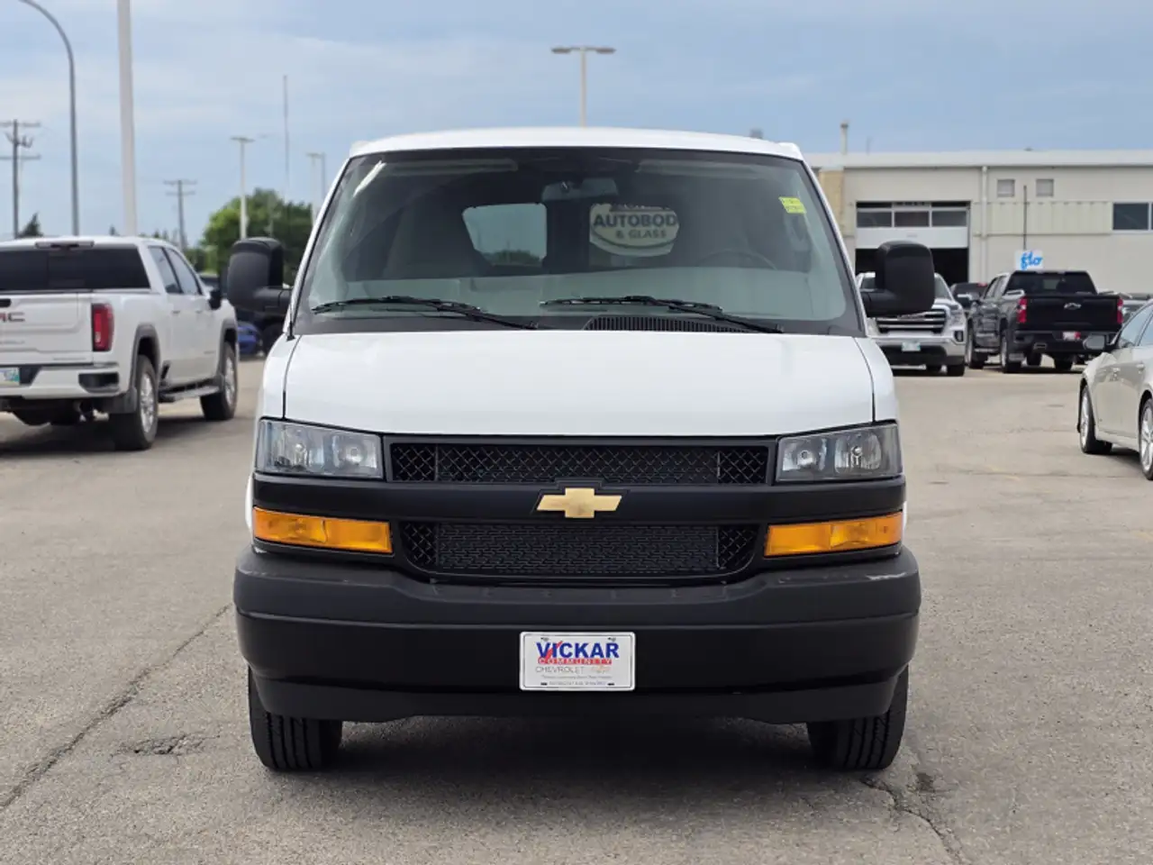Chevrolet Express Passenger 2026