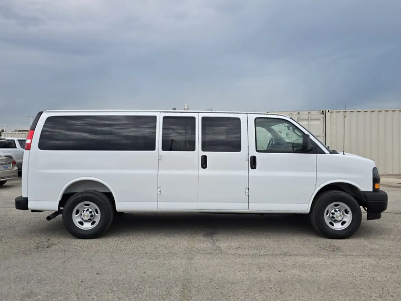 Chevrolet Express Passenger 2026