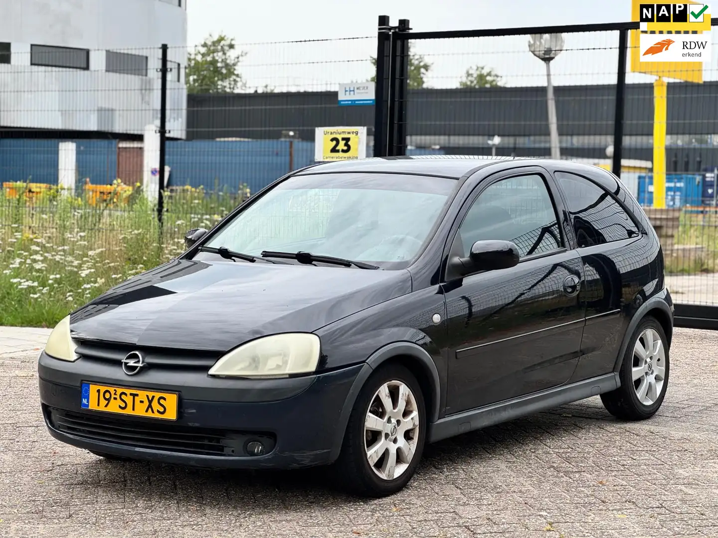 Opel Corsa 1.2-16V Silverline/carplay/navi/airco/elekramen/la Zwart - 1