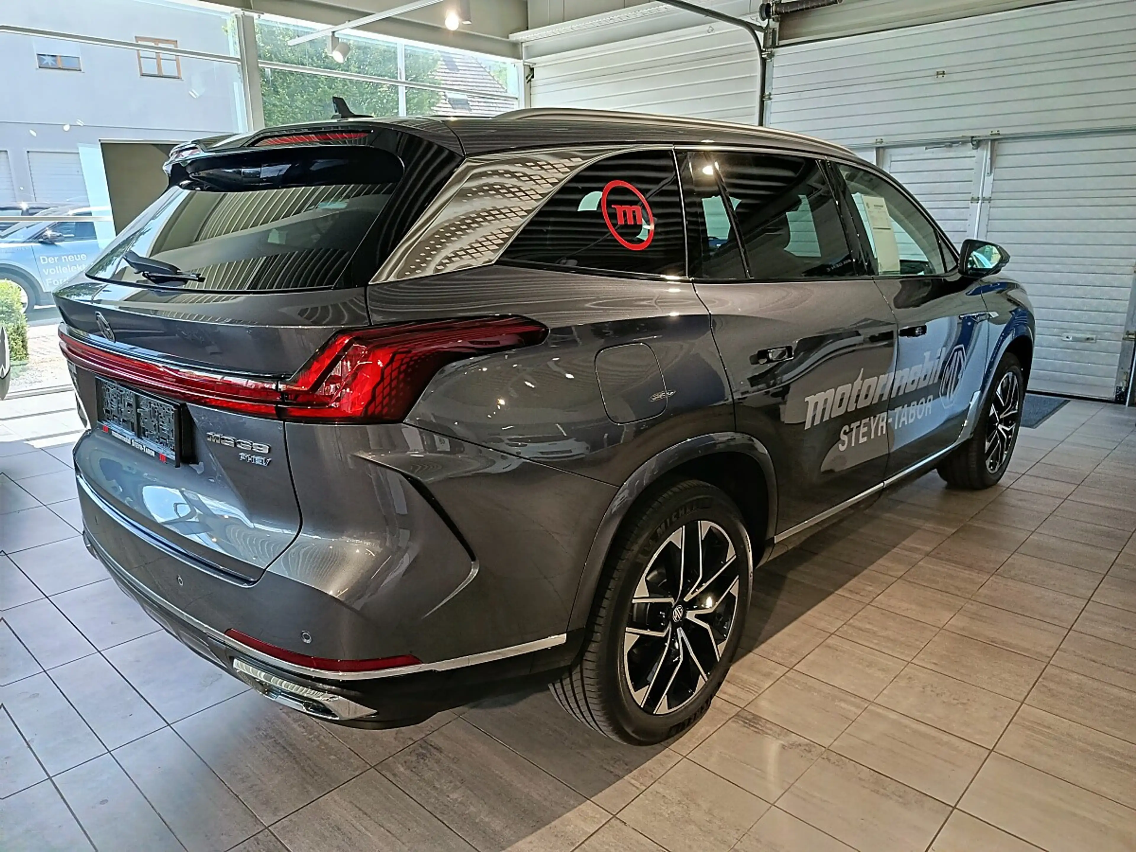 MG MGS9 1,5 PHEV+ Luxury 24,7kWh Aut. — photo 7