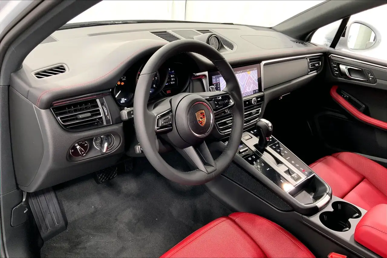 Porsche Macan снимка Porsche Macan