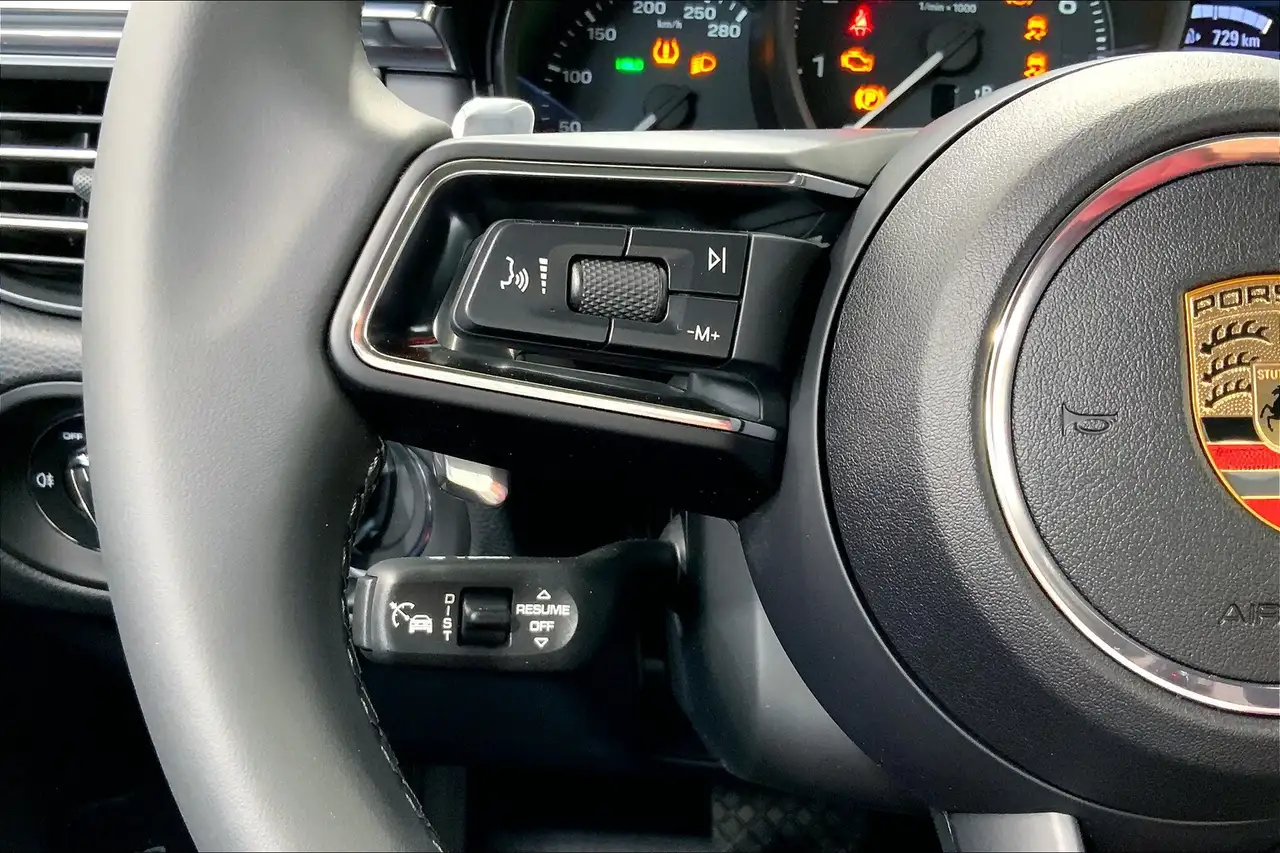 Porsche Macan снимка Porsche Macan