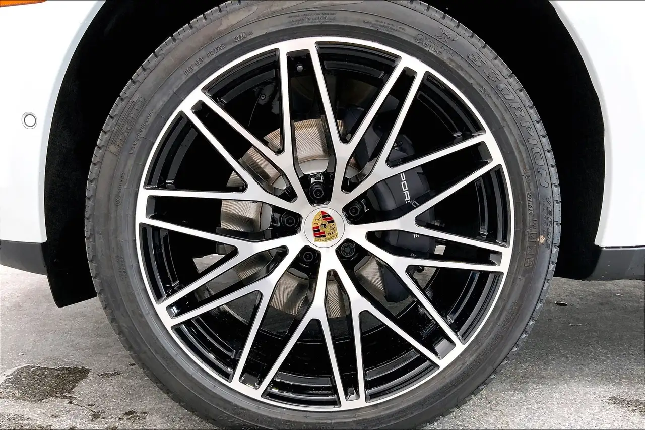 Porsche Macan снимка Porsche Macan