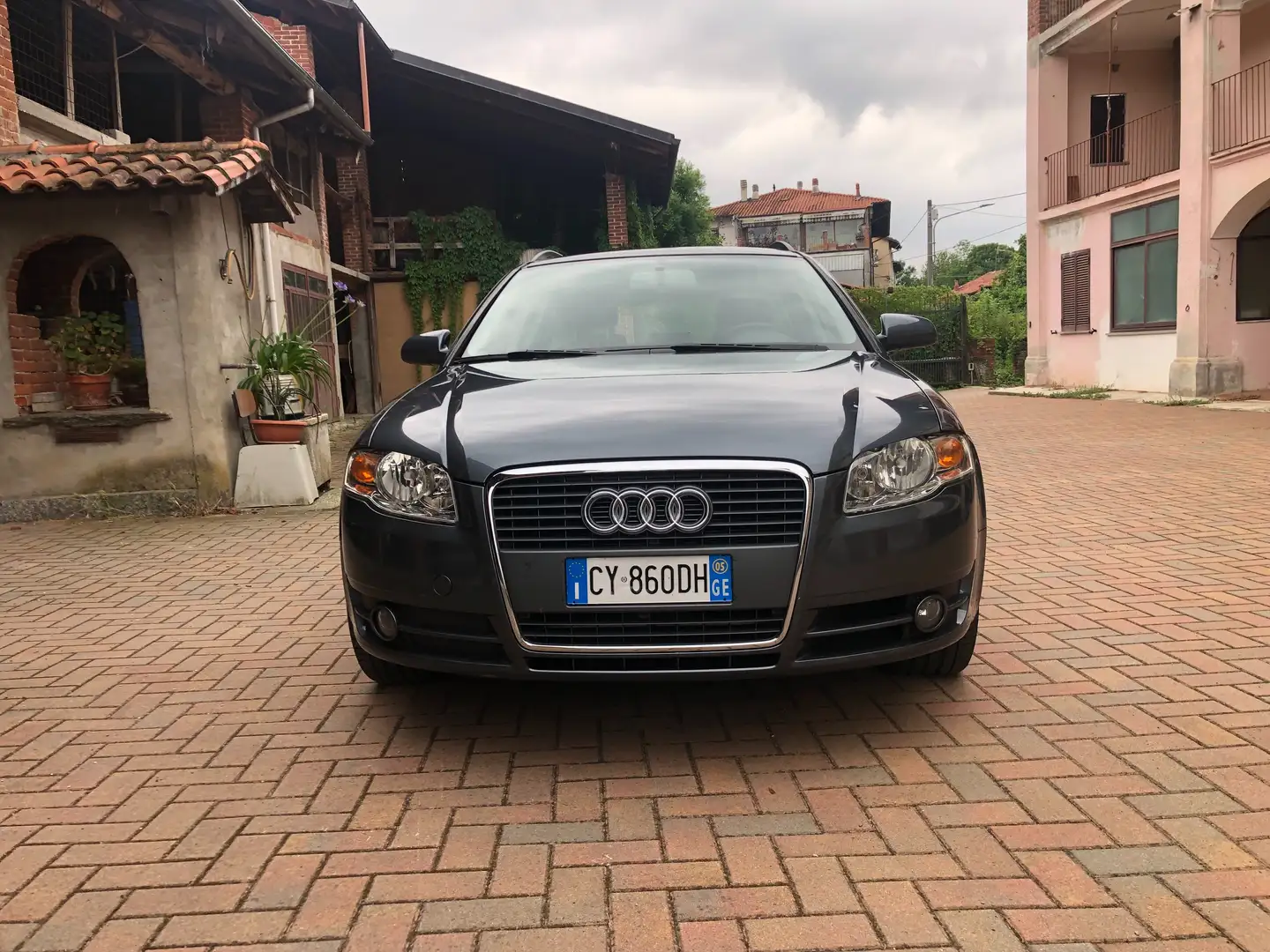 Audi A4 A4  2005 Avant 2.0 tdi 140 cv Sport Grigio - 2
