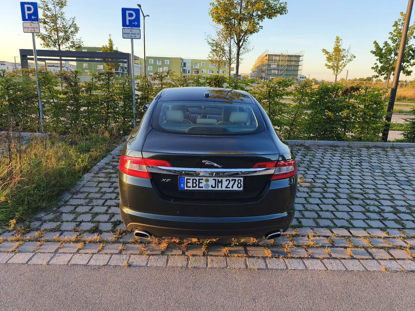 Jaguar XF 3.0 V6 Diesel Premium Luxury Grün - 2