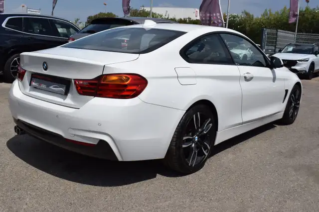 BMW 4 Series view 14