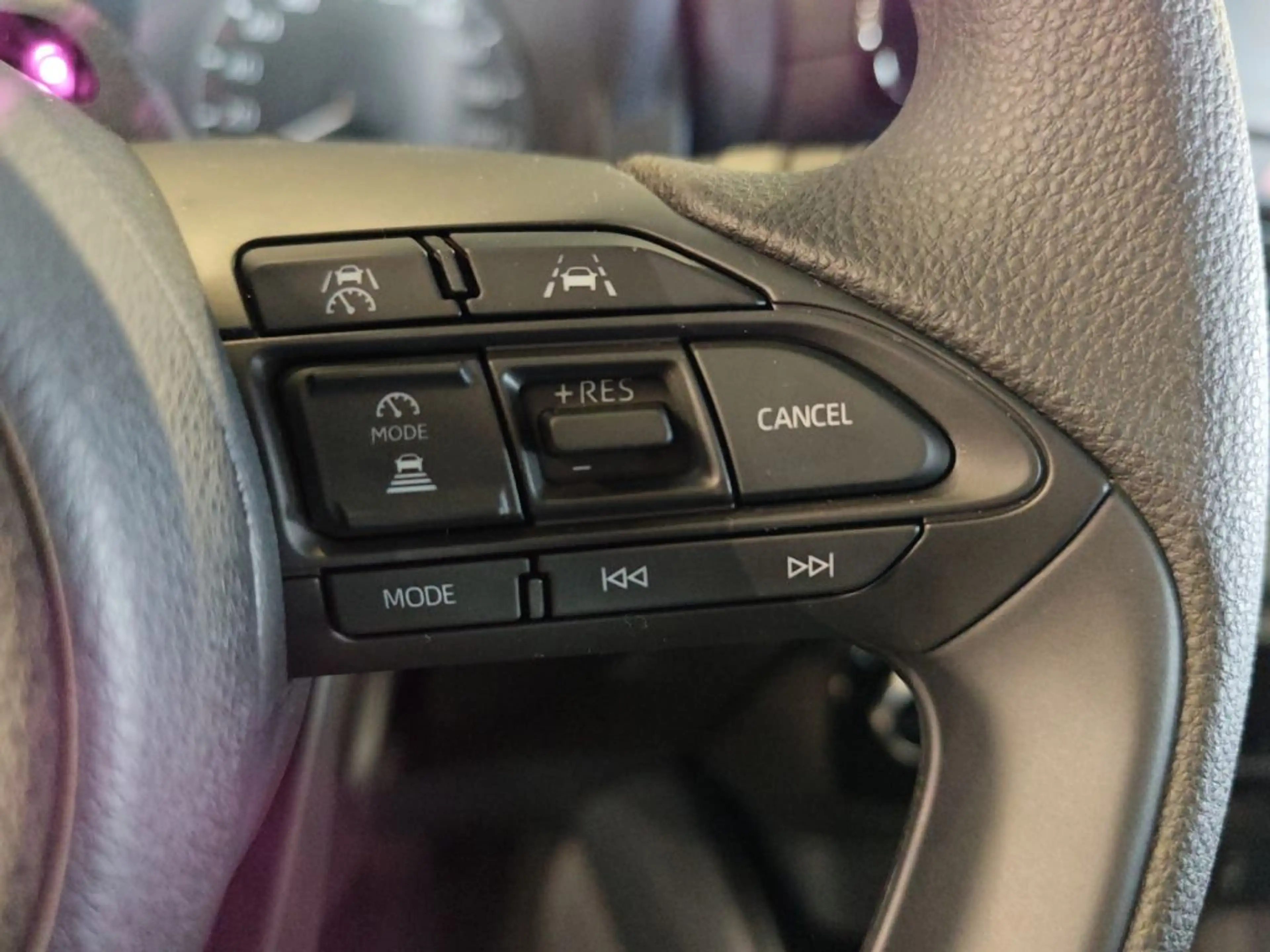 Mazda 2 Hybrid 1.5 VVT-i 116 CVT PRIME-LINE — photo 11
