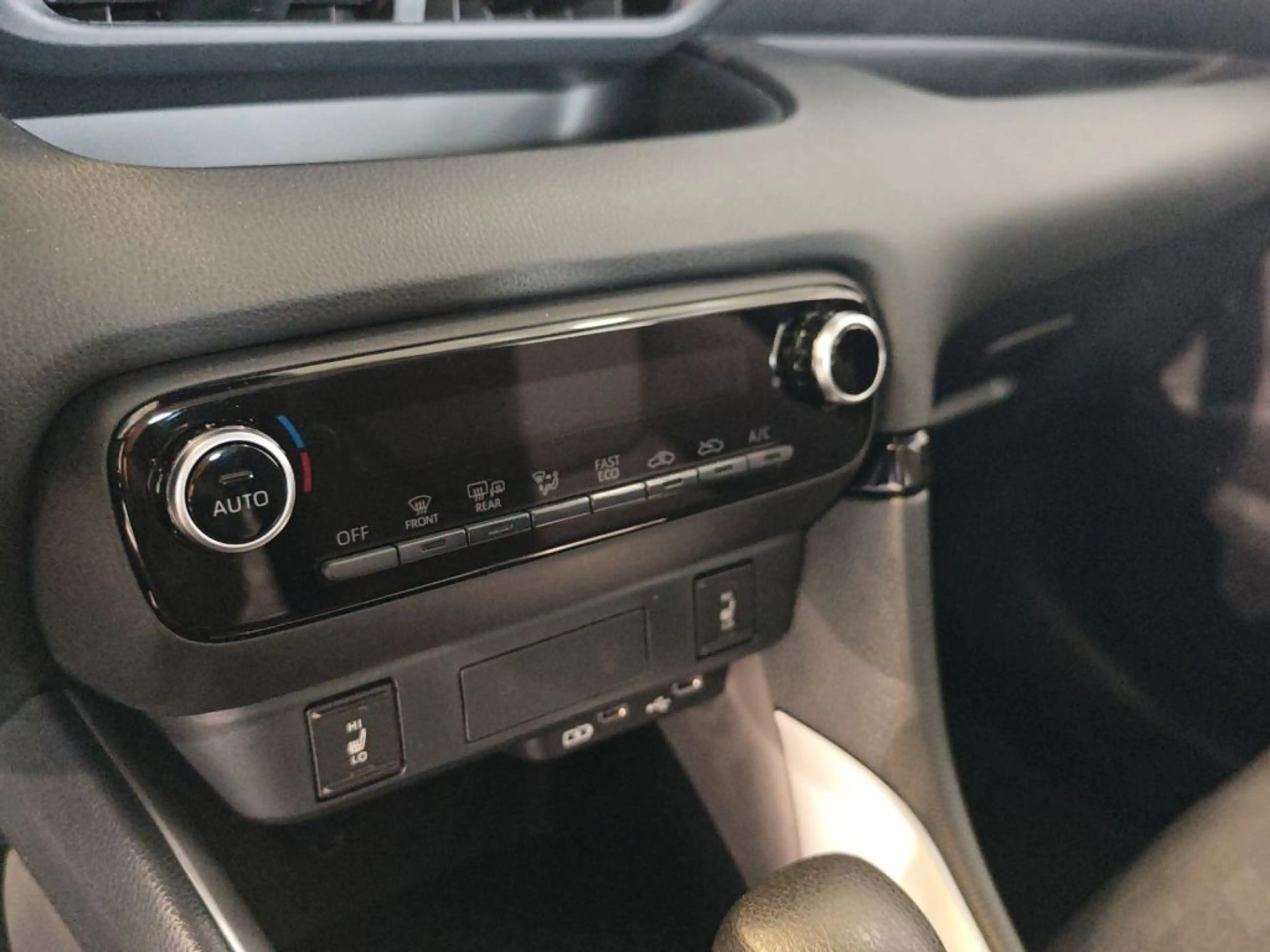 Mazda 2 Hybrid 1.5 VVT-i 116 CVT PRIME-LINE — photo 14