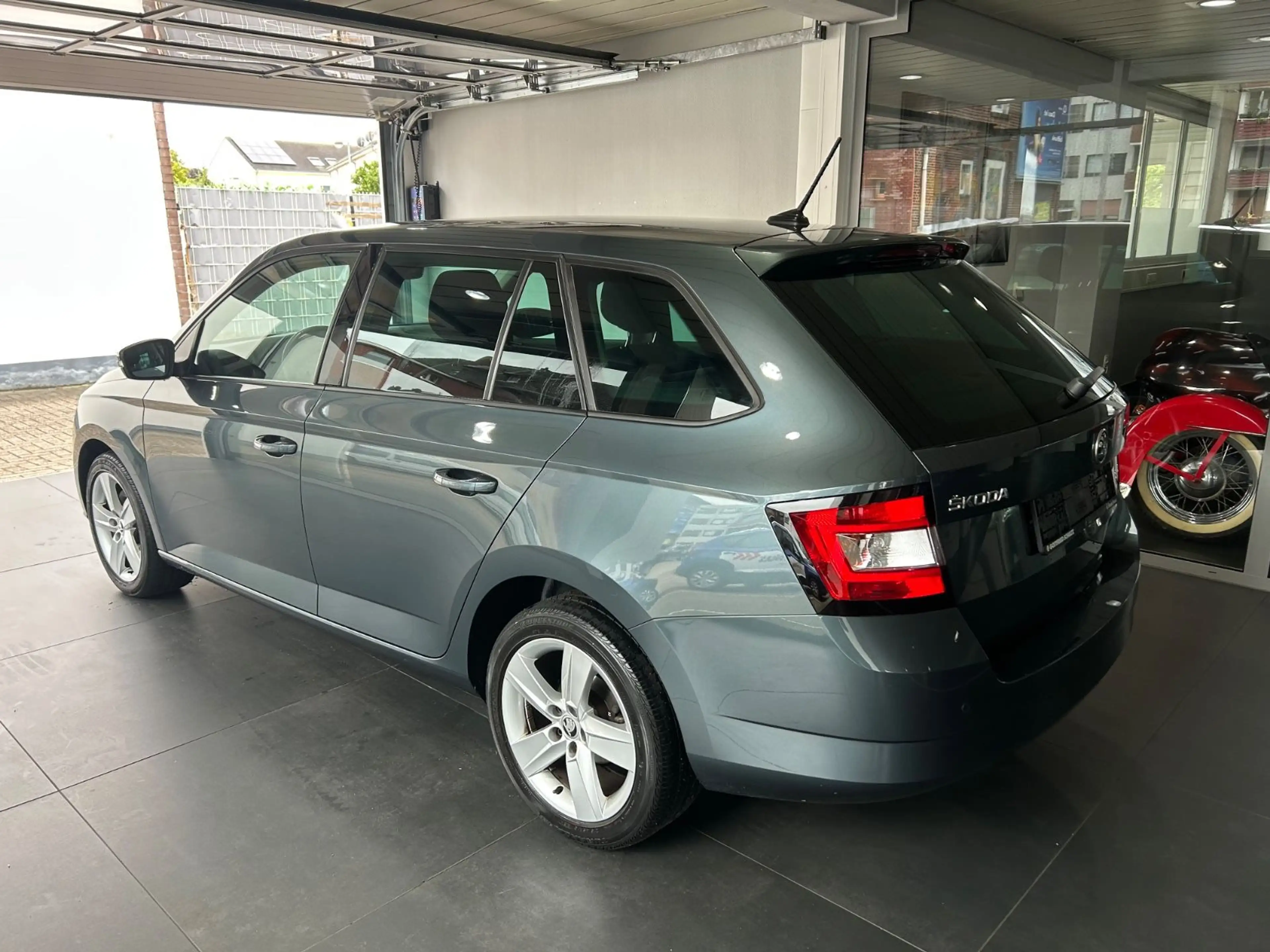 Skoda Fabia 1.0l TSI 81kW Combi Klimatronic LED — photo 6