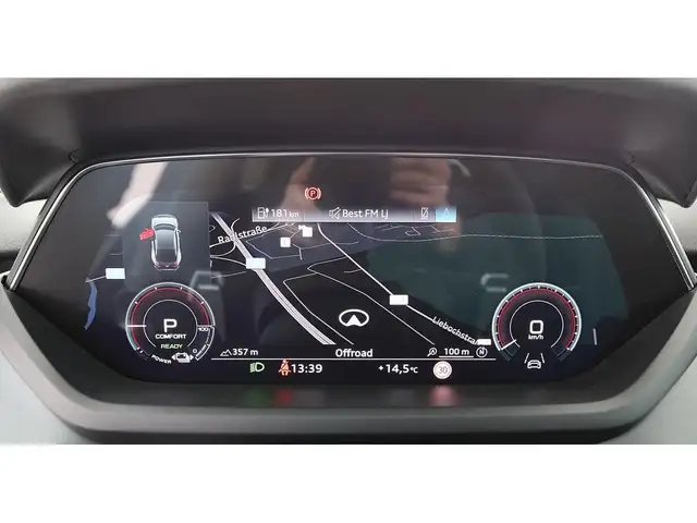 Audi e-tron GT quattro 93kWh Aut LED SKY RADAR B&O NAV Ansicht 21