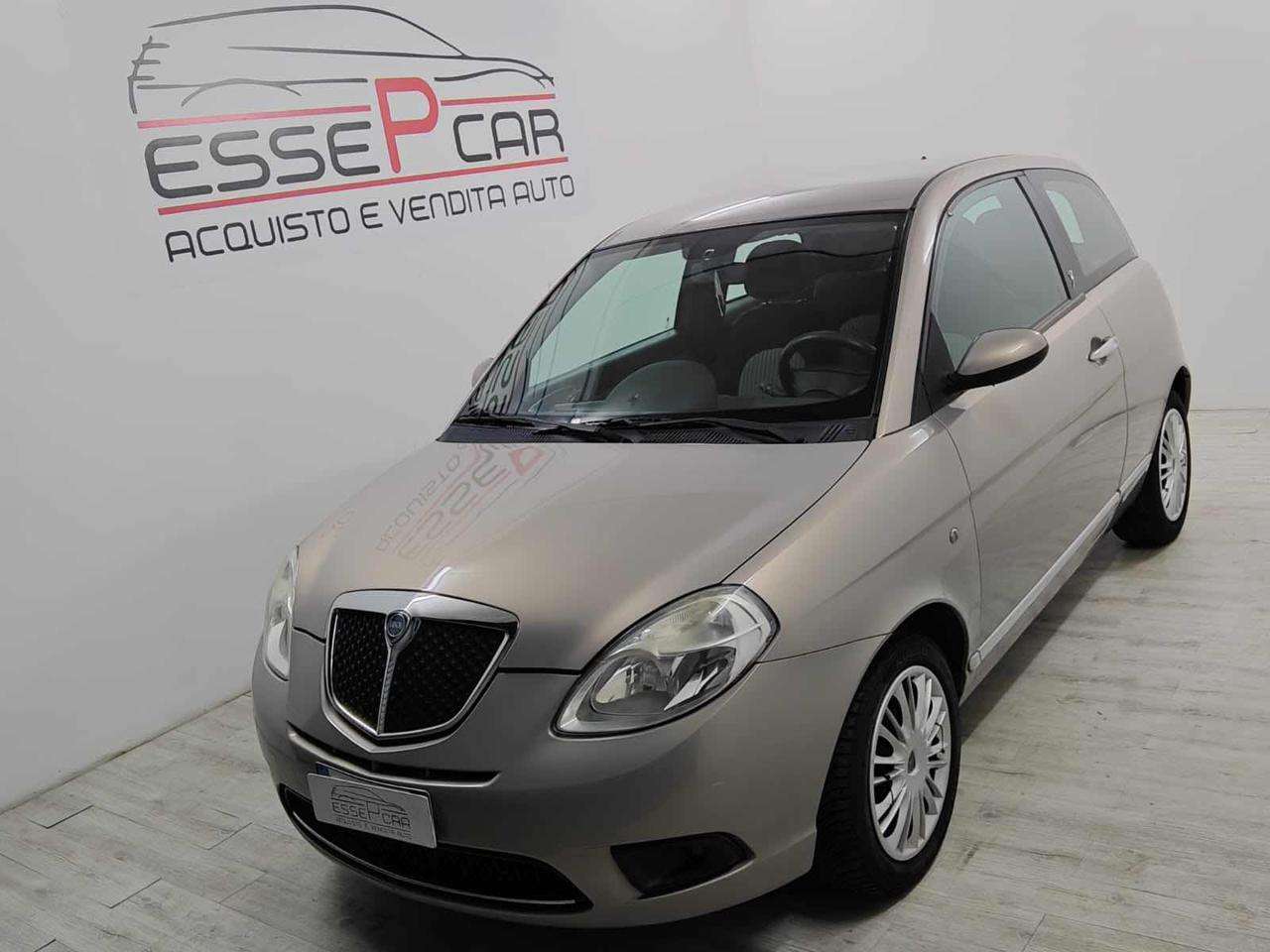 Lancia Ypsilon 1.2 Argento