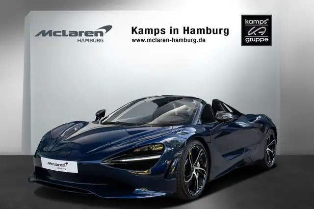 McLaren 750S Spider CF Exterior I B&W I LP 399.540