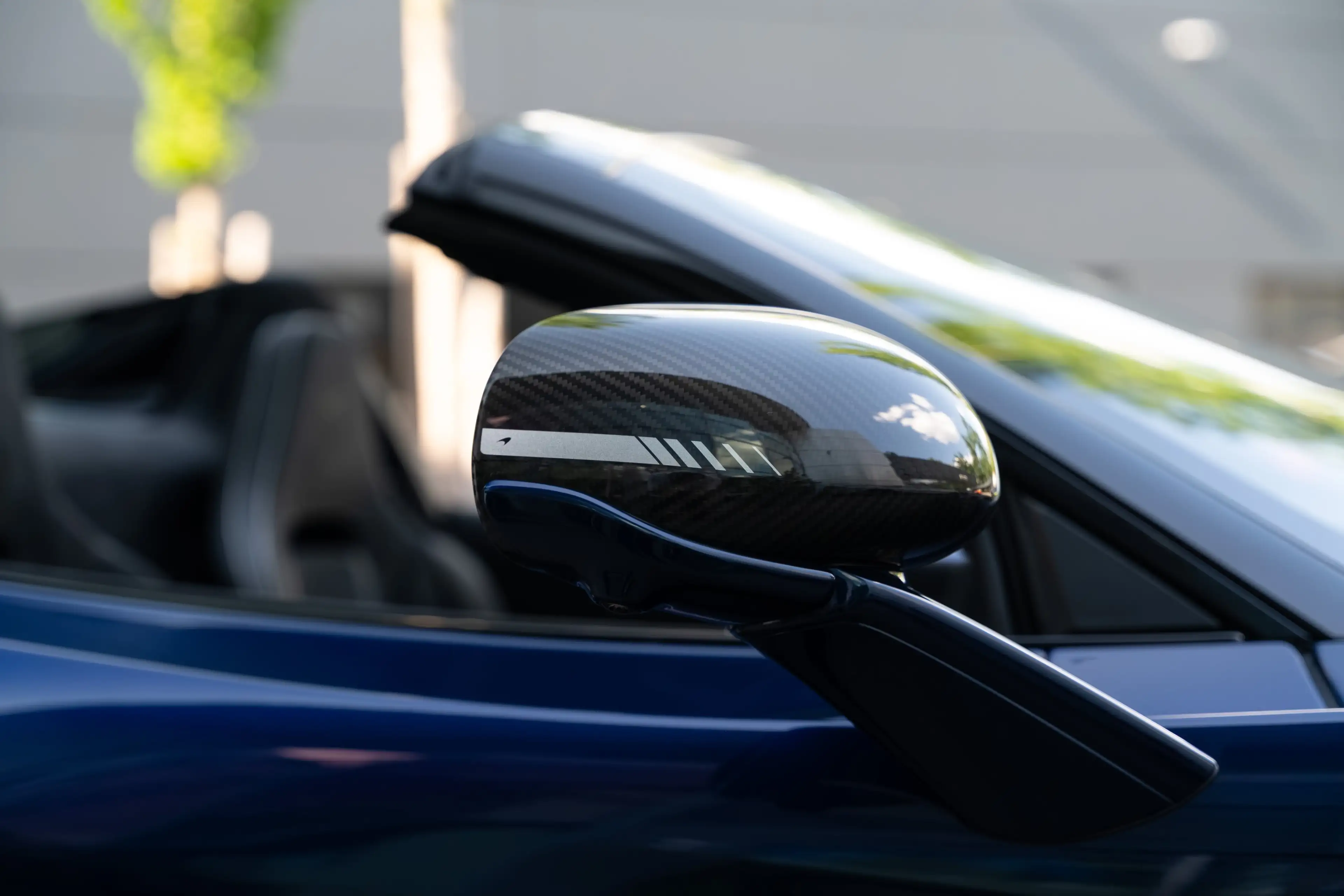 McLaren 750S Spider CF Exterior I Namaka Blue I B&W — photo 12