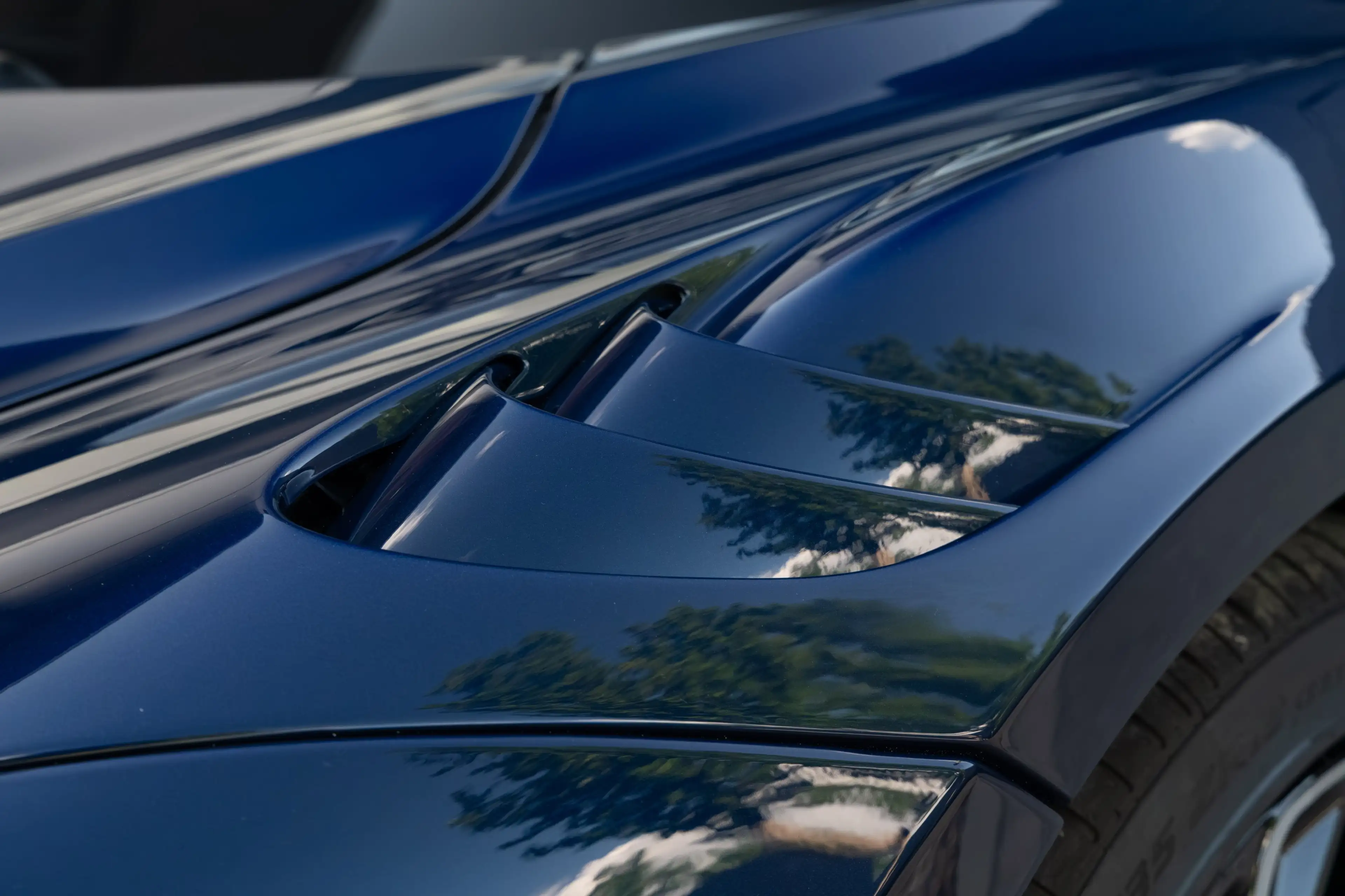 McLaren 750S Spider CF Exterior I Namaka Blue I B&W — photo 14