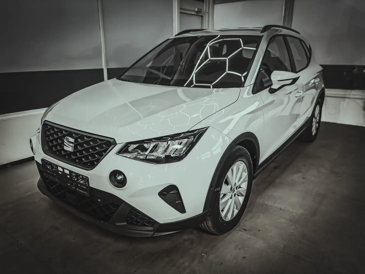 SEAT Arona STYLE DSG SHZ RFK PDC 1.0 TSI DSG 85kW/115PS EURO6 Weiß - 1