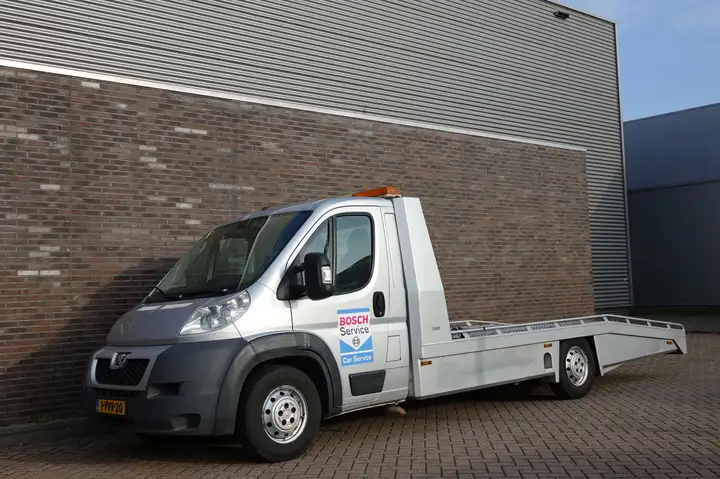 Peugeot Boxer 335 2.2 HDI L3H2 oprijwagen
