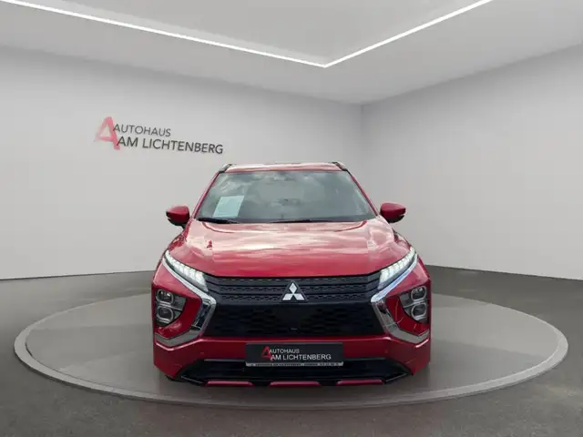 Mitsubishi Eclipse Cross view 3