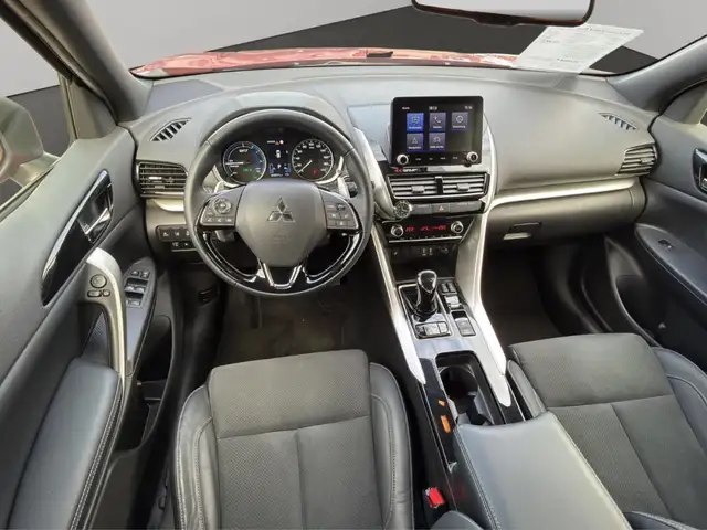 Mitsubishi Eclipse Cross view 11