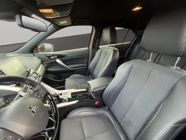 Mitsubishi Eclipse Cross view 9