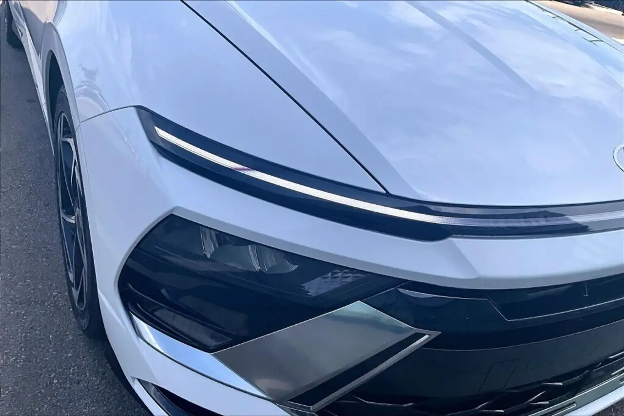 Hyundai SONATA снимка Hyundai SONATA
